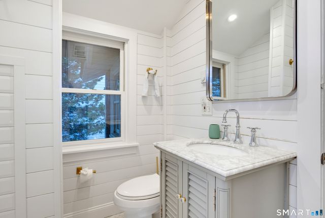 132 Limewood Avenue, Branford, CT 06405
