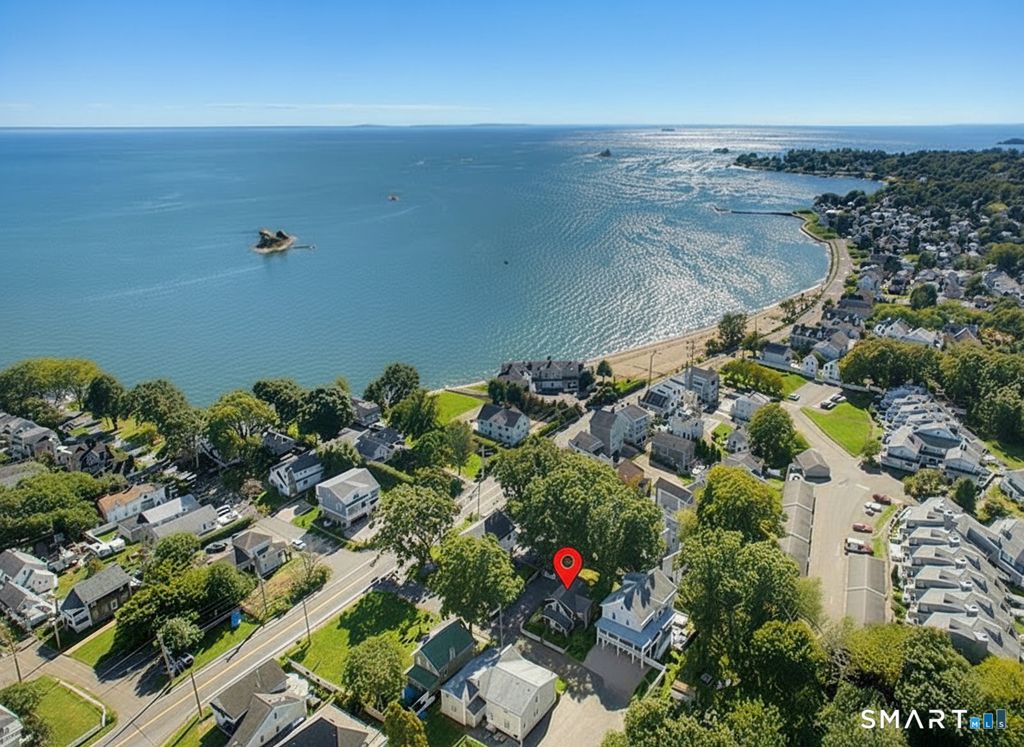132 Limewood Avenue, Branford, CT 06405