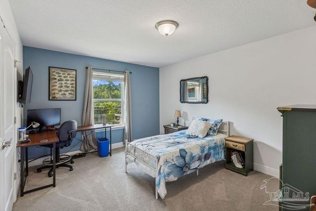 5653 Burr St, Milton, FL 32570