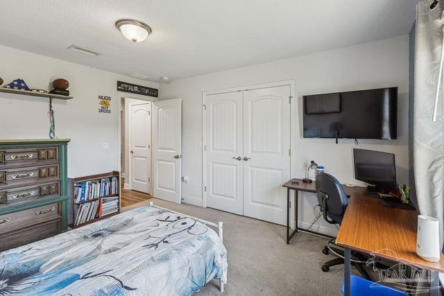 5653 Burr St, Milton, FL 32570