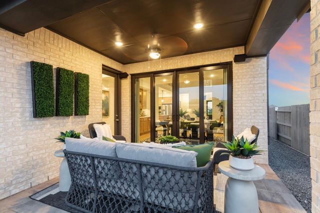 5507 Mango Bluffs Street, Manvel, TX 77578