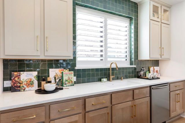 5507 Mango Bluffs Street, Manvel, TX 77578