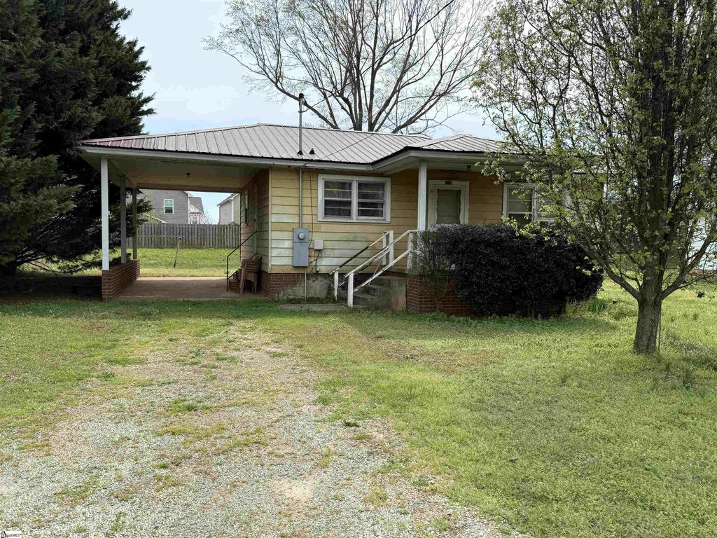 107 Welborn Circle, Easley, SC 29642