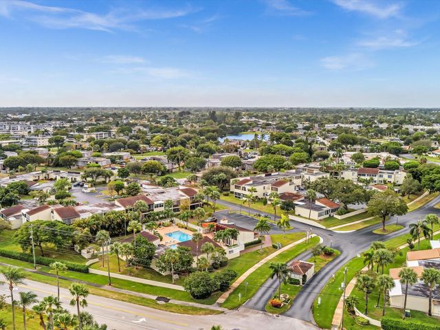 2671 Boundbrook Boulevard 107, Palm Springs, FL 33406