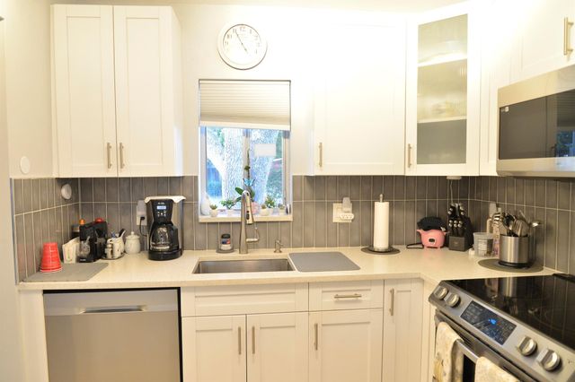 2671 Boundbrook Boulevard 107, Palm Springs, FL 33406