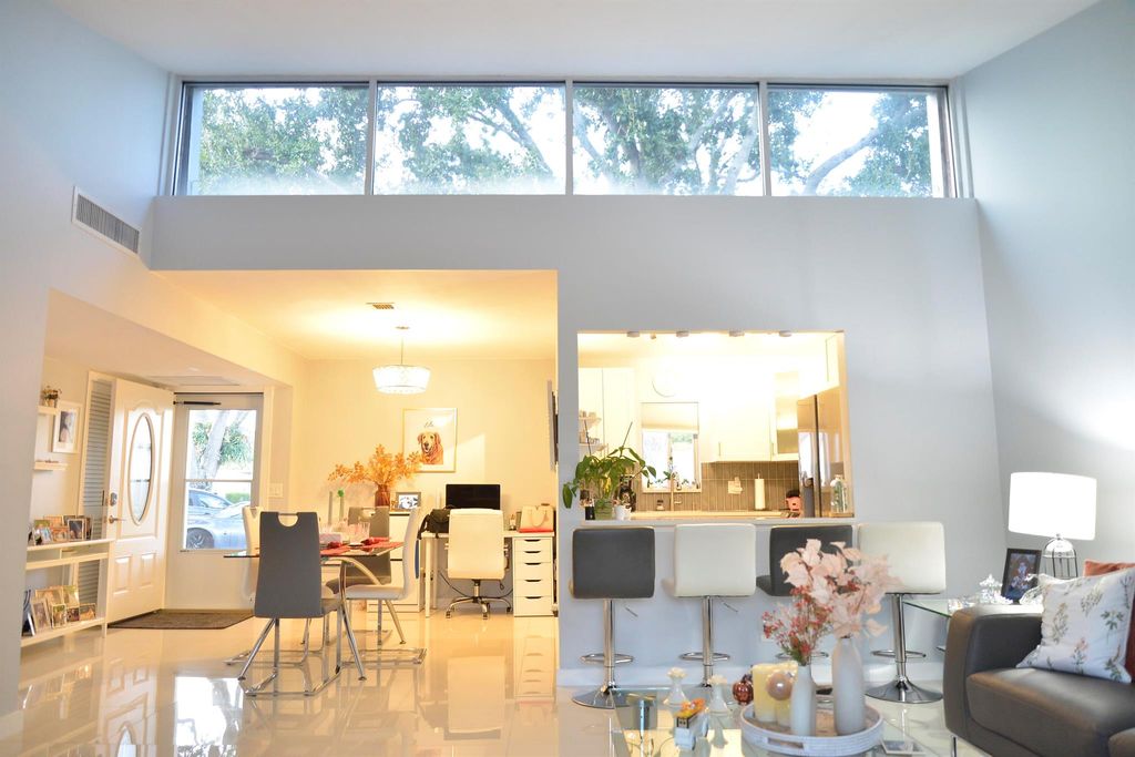 2671 Boundbrook Boulevard 107, Palm Springs, FL 33406