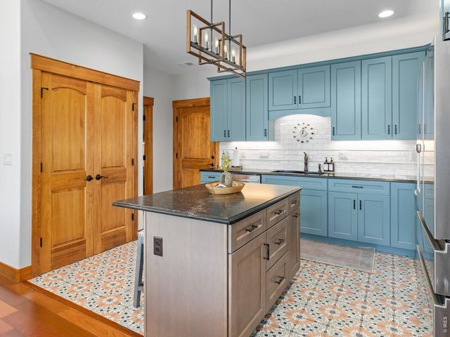 225 Curry Dr, Estes Park, CO 80517