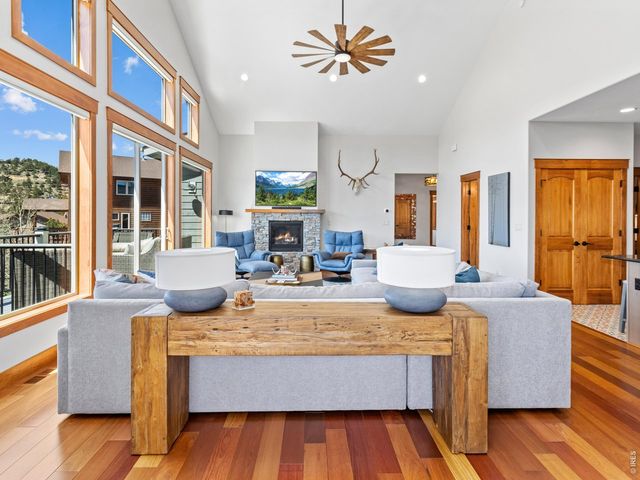 225 Curry Dr, Estes Park, CO 80517