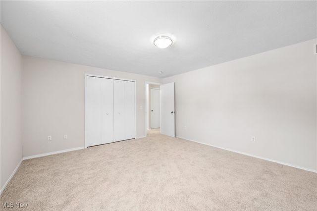 7007 Hidden Valley Drive, Amherst, OH 44001