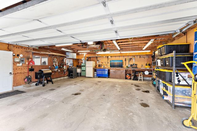 1947 Field Avenue, Saint Paul, MN 55116