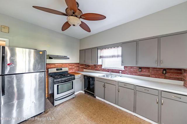 9 House Avenue, Troy, NY 12180