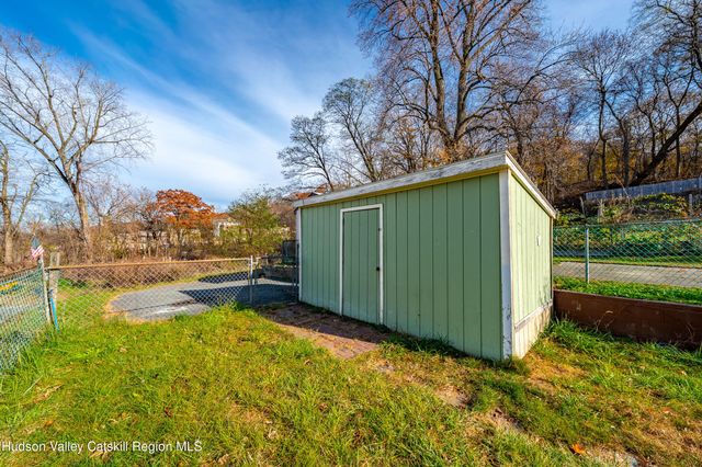 9 House Avenue, Troy, NY 12180