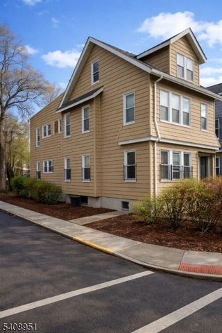 48 Oak Ave, Irvington Twp., NJ 07111