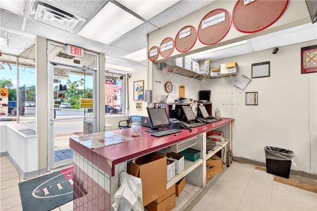 30 W Pike Street, Canonsburg, PA 15317