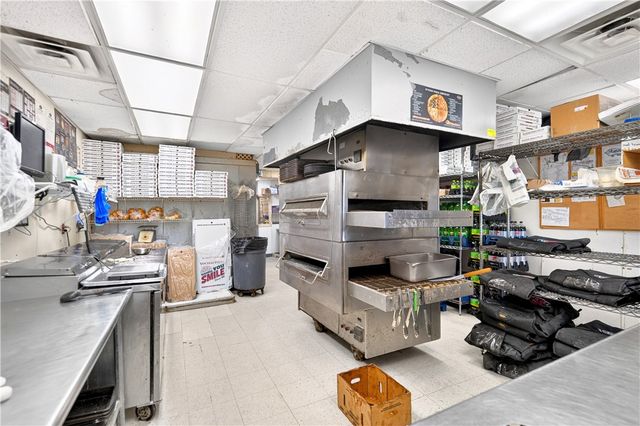 30 W Pike Street, Canonsburg, PA 15317