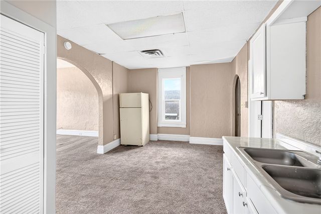 30 W Pike Street, Canonsburg, PA 15317