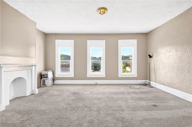 30 W Pike Street, Canonsburg, PA 15317