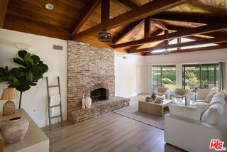18424 Domino Street, Tarzana (los Angeles), CA 91335