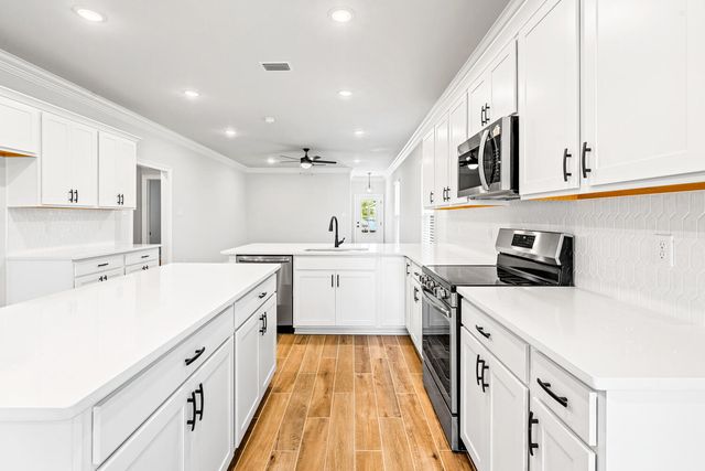 55 Natureview Way, Freeport, FL 32439