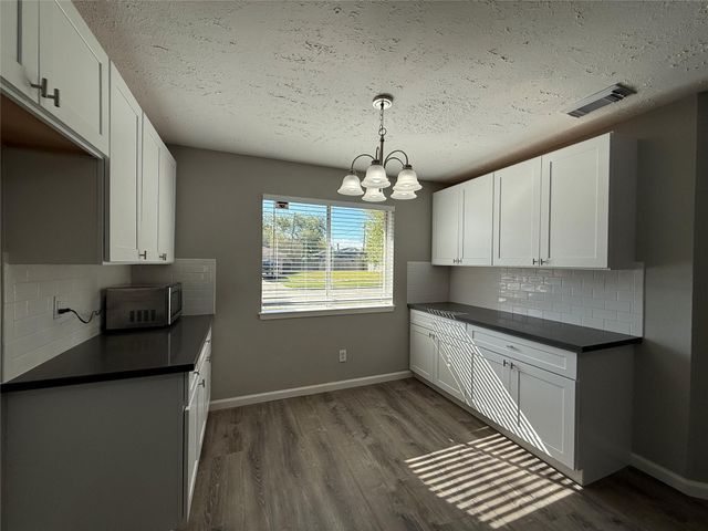 14010 Towne Way Drive, Sugar Land, TX 77498