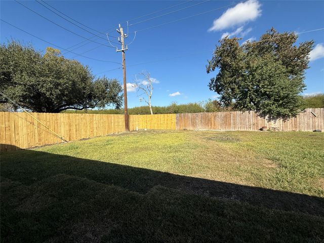 14010 Towne Way Drive, Sugar Land, TX 77498