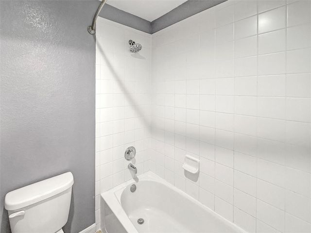 8310 Oakleaf Meadow Court, Rosharon, TX 77583