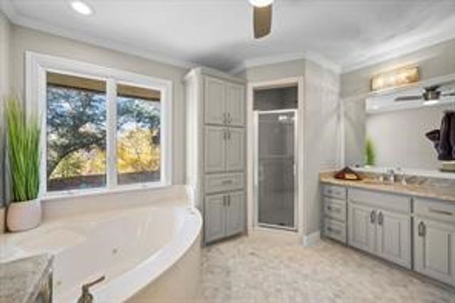 1921 Briarwood Drive, Grand Prairie, TX 75050