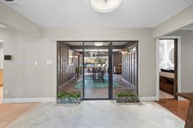 1921 Briarwood Drive, Grand Prairie, TX 75050
