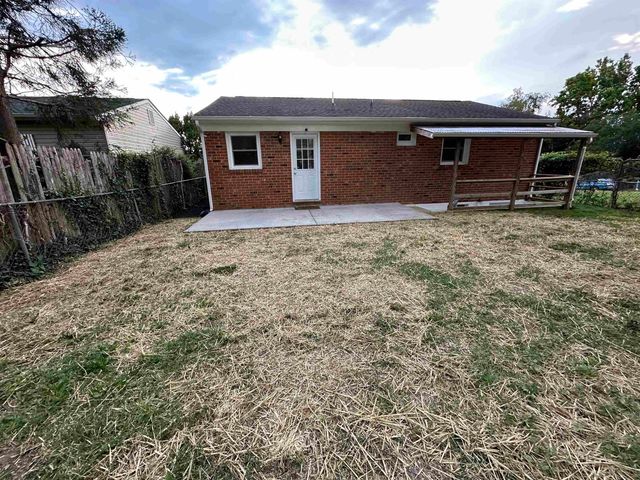 281 ELKIN CIR, Waynesboro, VA 22980