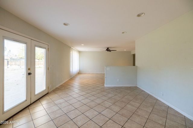 51 W Hillview Street, Mesa, AZ 85201