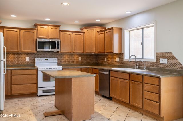 51 W Hillview Street, Mesa, AZ 85201