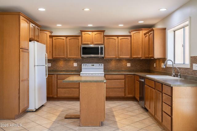 51 W Hillview Street, Mesa, AZ 85201