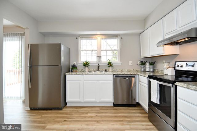 2944 MADEIRA CT, Woodbridge, VA 22192