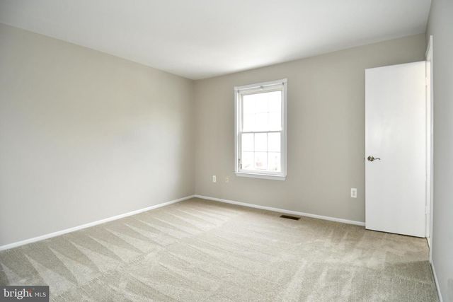 2944 MADEIRA CT, Woodbridge, VA 22192