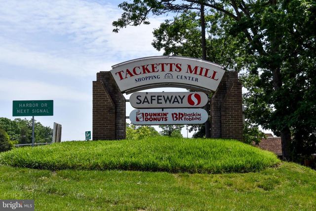 2944 MADEIRA CT, Woodbridge, VA 22192