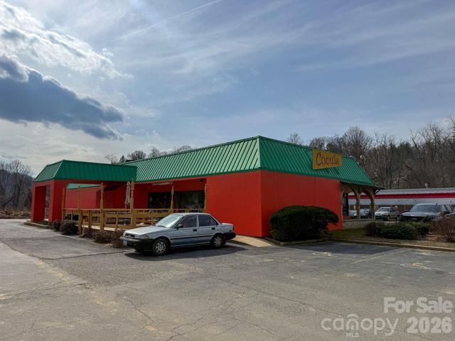 1297 Tunnel Road, Asheville, NC 28805