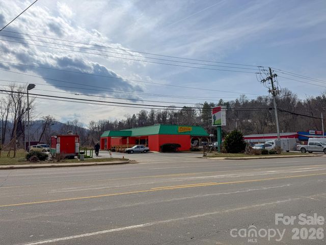 1297 Tunnel Road, Asheville, NC 28805