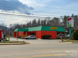 1297 Tunnel Road, Asheville, NC 28805