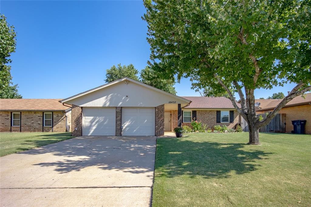 10437 Dover Drive, Yukon, OK 73099
