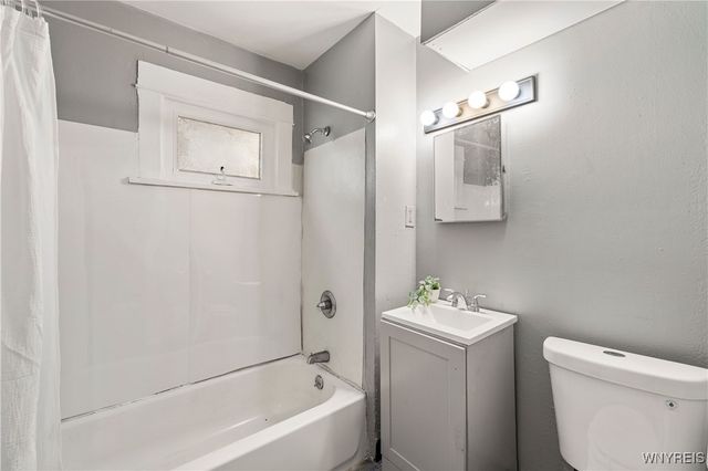 213 Westminster Avenue, Buffalo, NY 14215