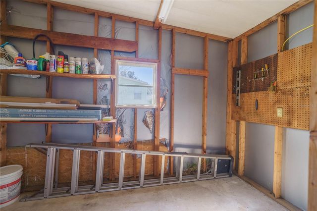 1228 MARIA COURT, Lady Lake, FL 32159