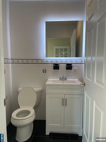 510 Roff Avenue A, Palisades Park, NJ 07650