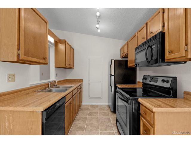 4521 Castlepoint Dr, Colorado Springs, CO 80917