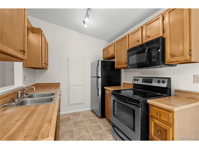 4521 Castlepoint Dr, Colorado Springs, CO 80917