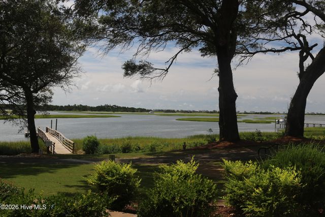 3155 Fairway 3 Court SW, Supply, NC 28462