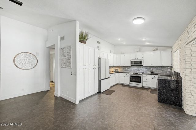 6566 E RUSSELL Street, Mesa, AZ 85215