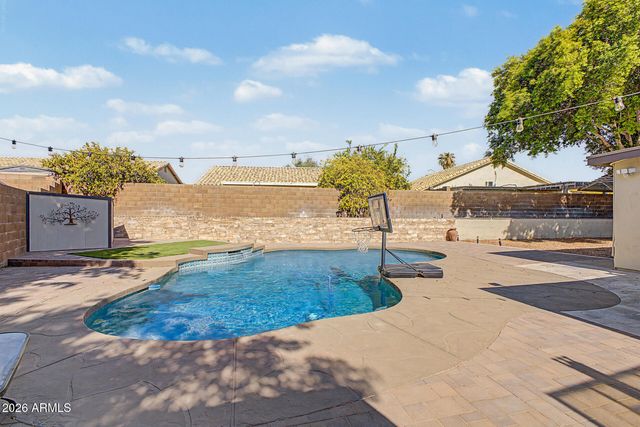 6566 E RUSSELL Street, Mesa, AZ 85215