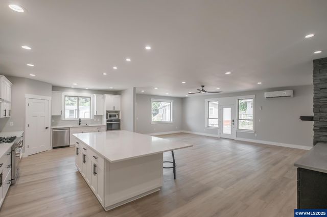 7320 Tanglewood Av, Gleneden Beach, OR 97388