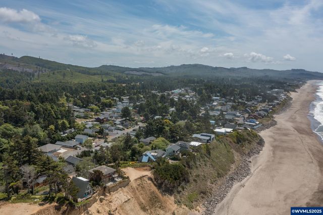 7320 Tanglewood Av, Gleneden Beach, OR 97388