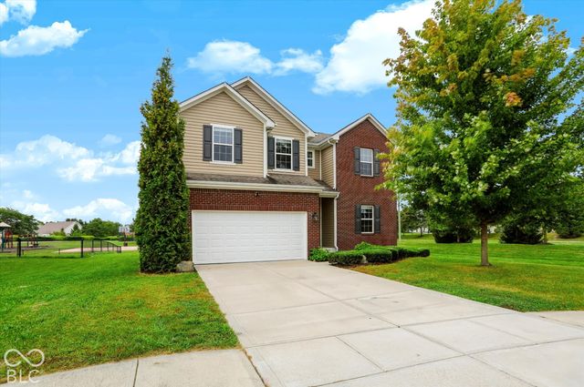 7803 Housefinch Lane, Indianapolis, IN 46239